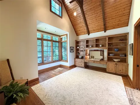 535 Hawk Mountain Road Lake Toxaway NC 28747
