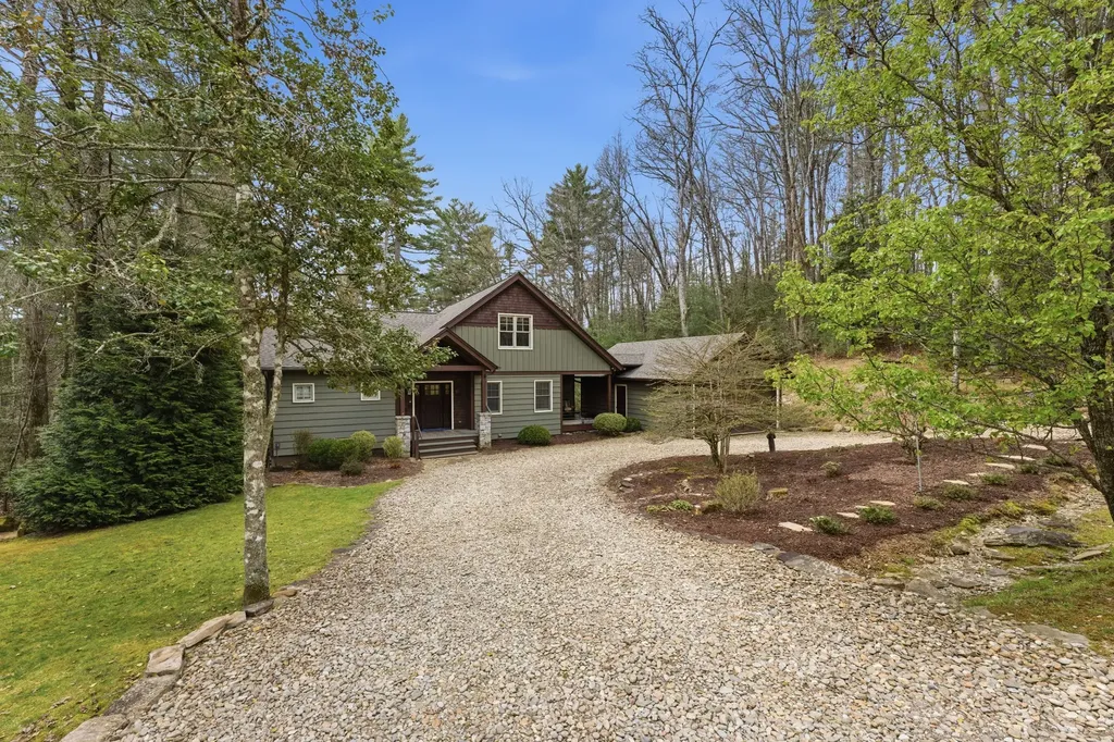 2469 Upper Whitewater Road Sapphire NC 28774
