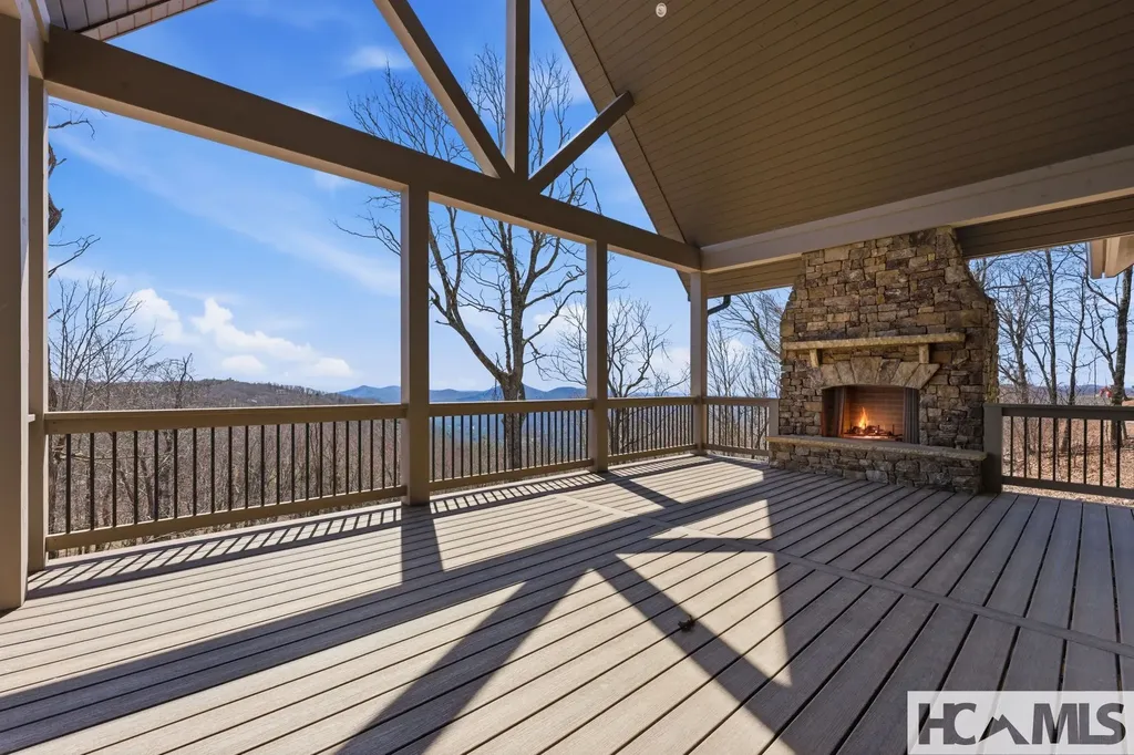 521 Misty Ridge Trail Glenville NC 28736