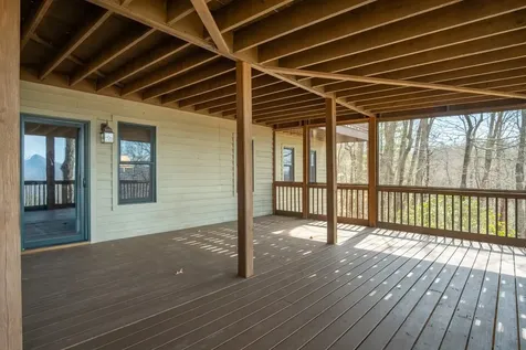 1607 N Buckberry Drive Sapphire NC 28774