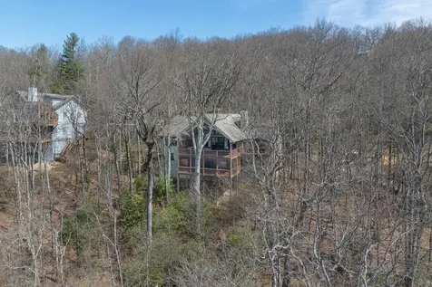 1607 N Buckberry Drive Sapphire NC 28774