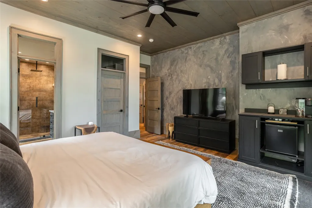 327 Golf View Road Sapphire NC 28774