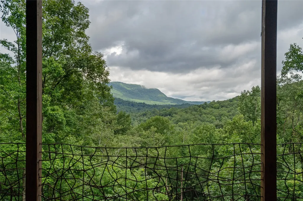 327 Golf View Road Sapphire NC 28774