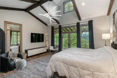 327 Golf View Road Sapphire NC 28774