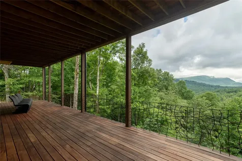 327 Golf View Road Sapphire NC 28774
