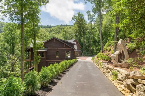 327 Golf View Road Sapphire NC 28774