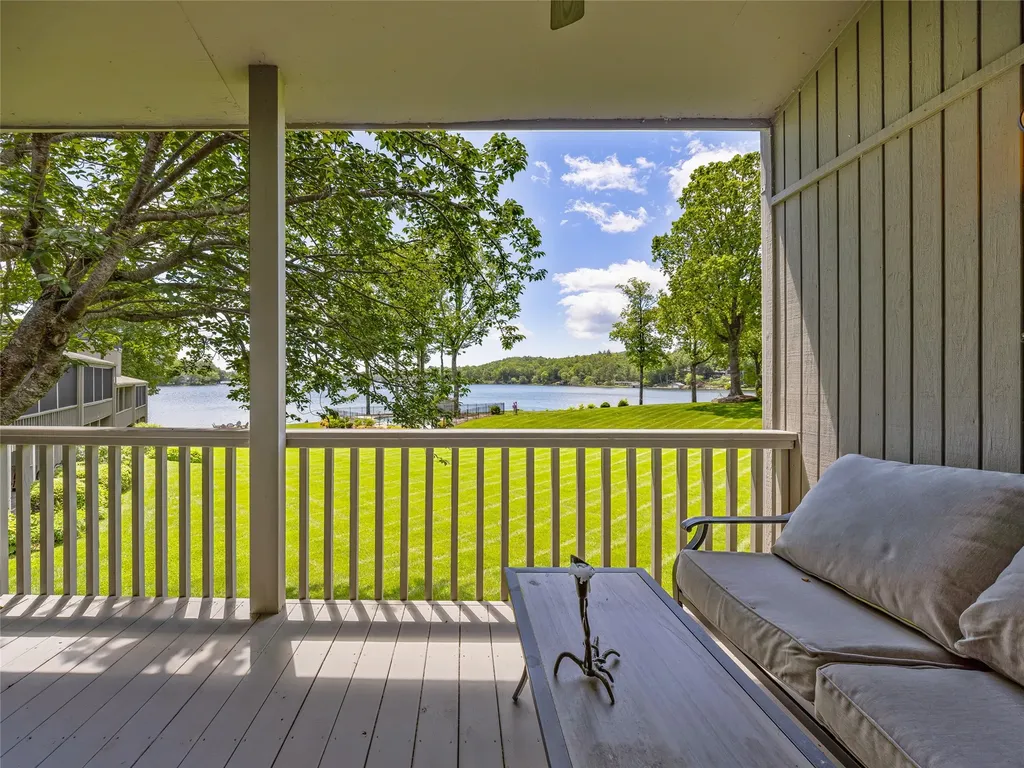 24 E Toxaway Shores Lake Toxaway NC 28747
