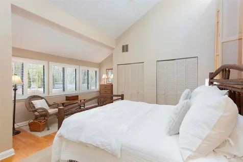 24 E Toxaway Shores Lake Toxaway NC 28747