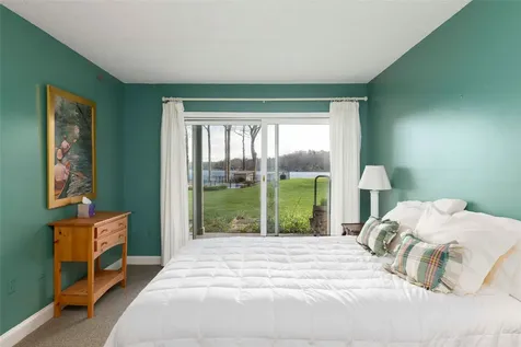24 E Toxaway Shores Lake Toxaway NC 28747