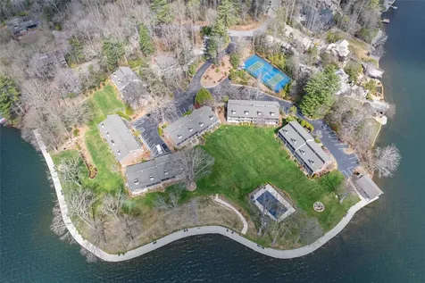 24 E Toxaway Shores Lake Toxaway NC 28747