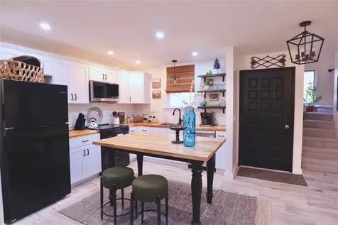 20 Chatterbox Way Sapphire NC 28774