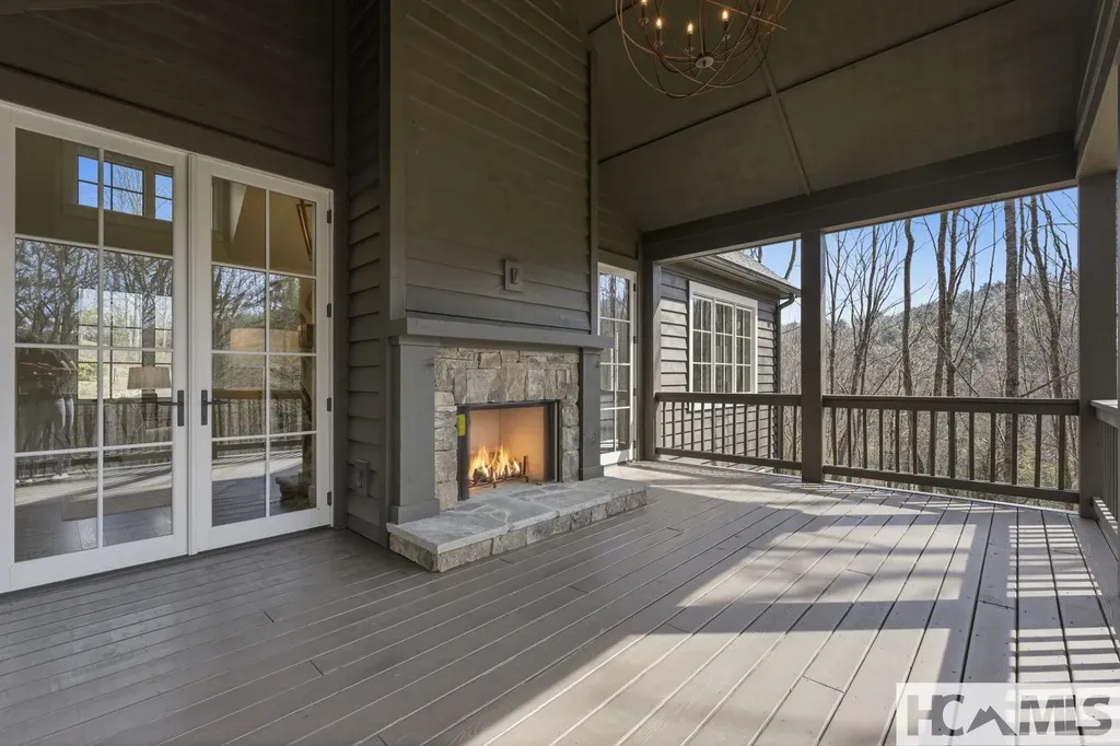 2272 Trillium Ridge Road Cullowhee NC 28717