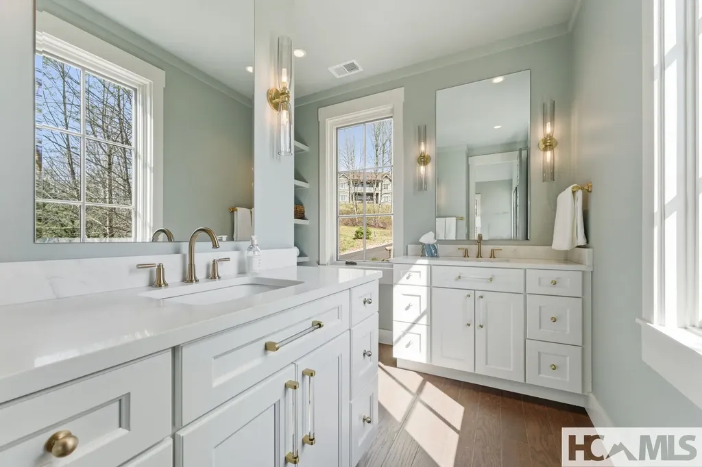 2272 Trillium Ridge Road Cullowhee NC 28717