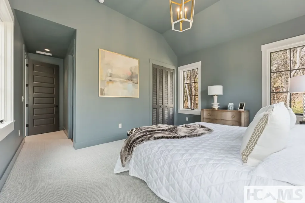 2272 Trillium Ridge Road Cullowhee NC 28717