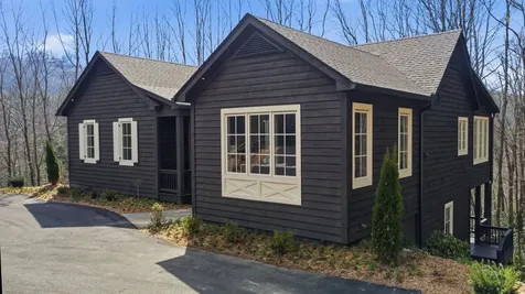 2272 Trillium Ridge Road Cashiers NC 28717