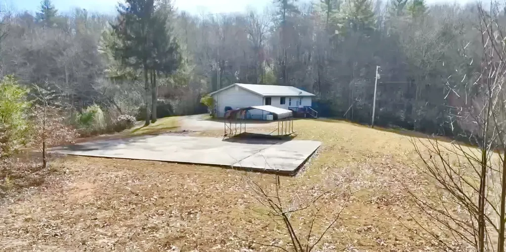 262 Rooster Cove Brevard NC 28712
