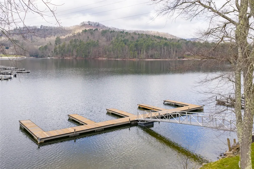 1G Hwy 107n Glenville NC 28736