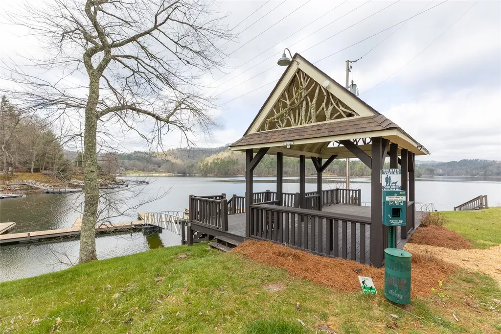 1G Hwy 107n Glenville NC 28736