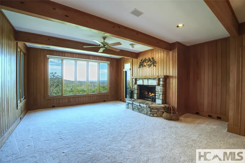 721 Lakeside Drive Lake Toxaway NC 28747