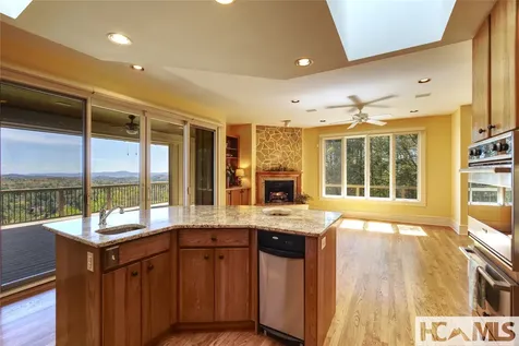 721 Lakeside Drive Lake Toxaway NC 28747