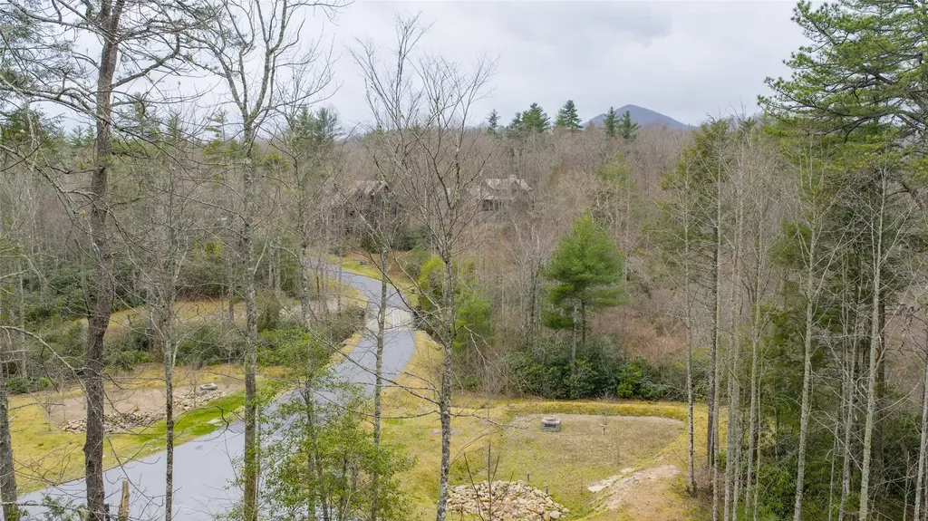 60 Bottlebrush Drive Cashiers NC 28717