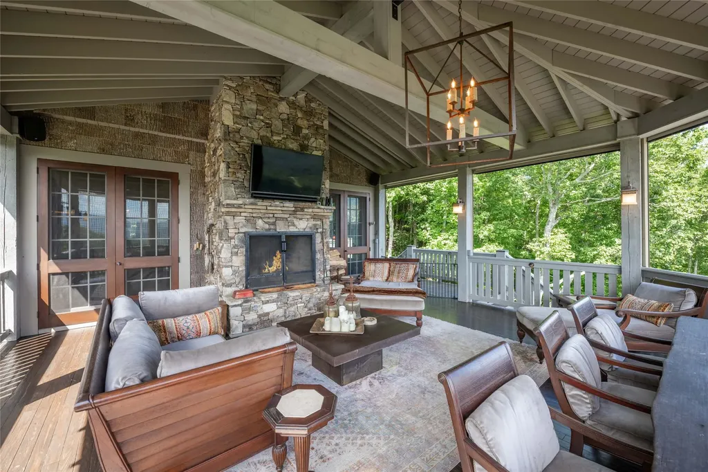 272 Long Way Road Sapphire NC 28774