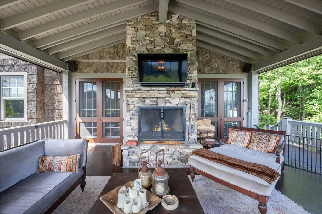 272 Long Way Road Sapphire NC 28774