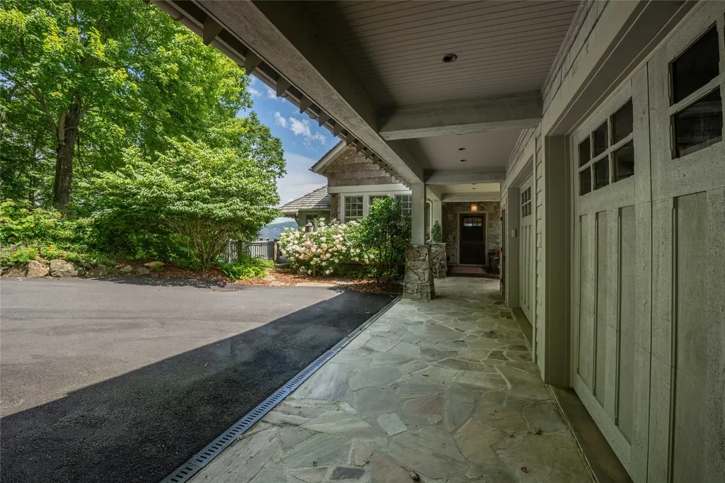 272 Long Way Road Sapphire NC 28774