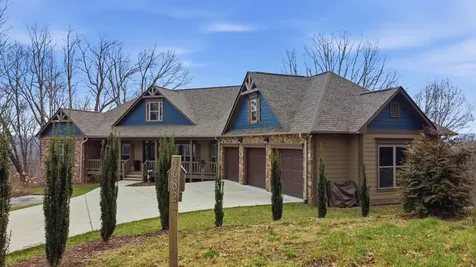 682 Greycliff Mountain Drive Cullowhee NC 28723