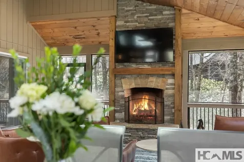 174 Garnet Rock Trail Highlands NC 28741