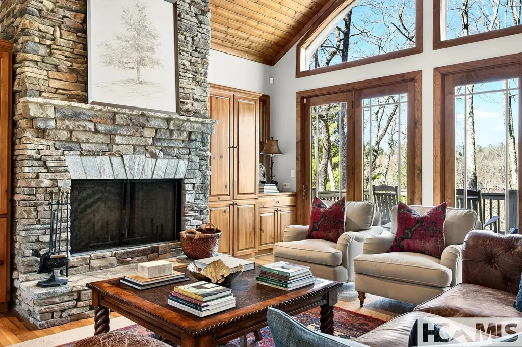161 Chestnut Trace Lake Toxaway NC 28747