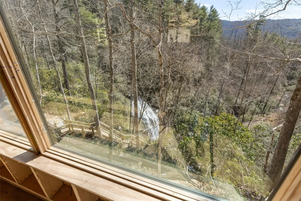 208 Nashs Knoll Cashiers NC 28717