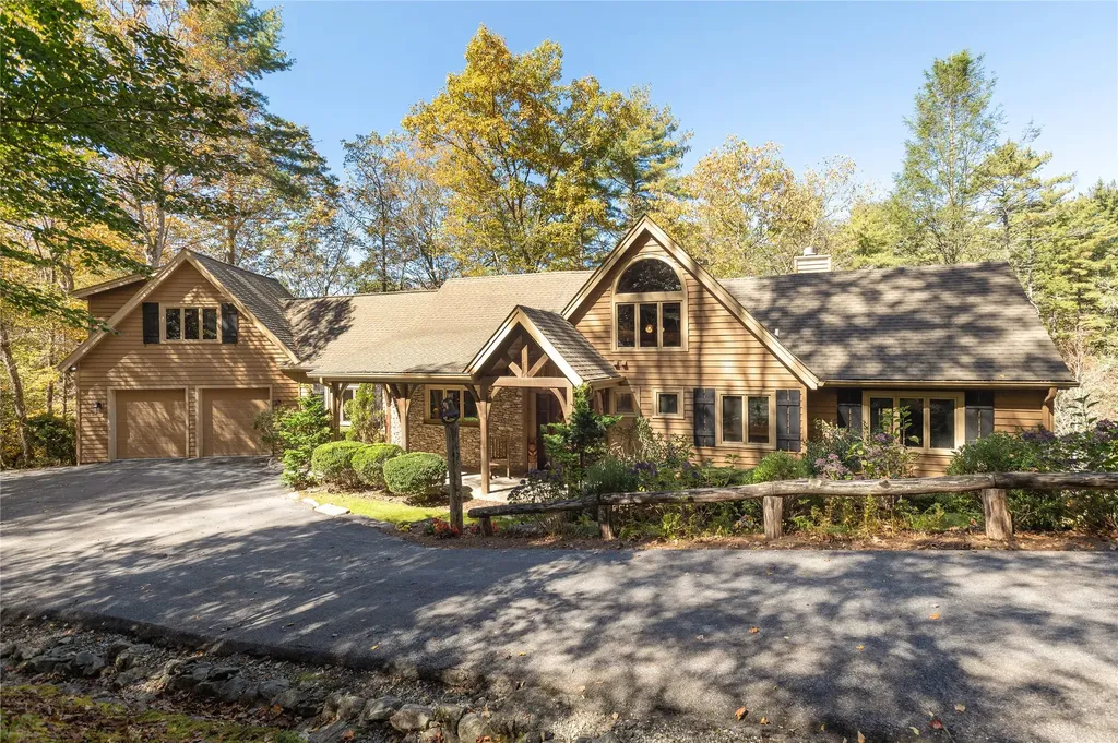 2119 Cherokee Trail Sapphire NC 28774