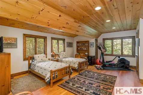 2119 Cherokee Trail Sapphire NC 28774
