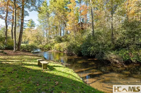2119 Cherokee Trail Sapphire NC 28774