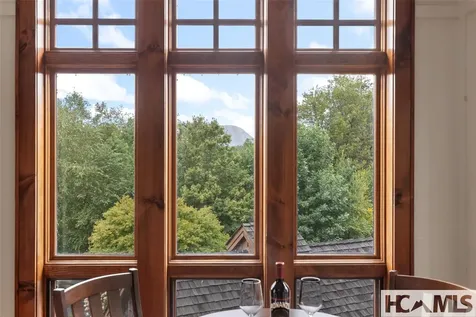 462 Birchwood Drive Highlands NC 28741