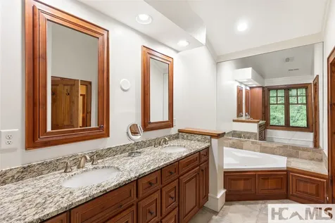 462 Birchwood Drive Highlands NC 28741