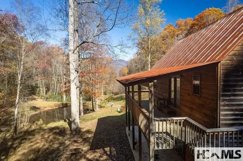 930 Copperhead Cove Sylva NC 28779
