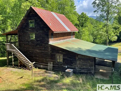 930 Copperhead Cove Sylva NC 28779