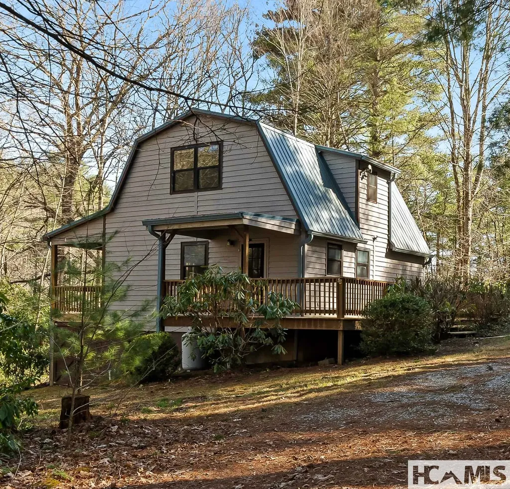 66 Jones Hollow Road Cullowhee NC 28723