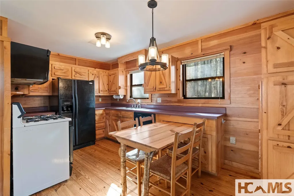 66 Jones Hollow Road Cullowhee NC 28723