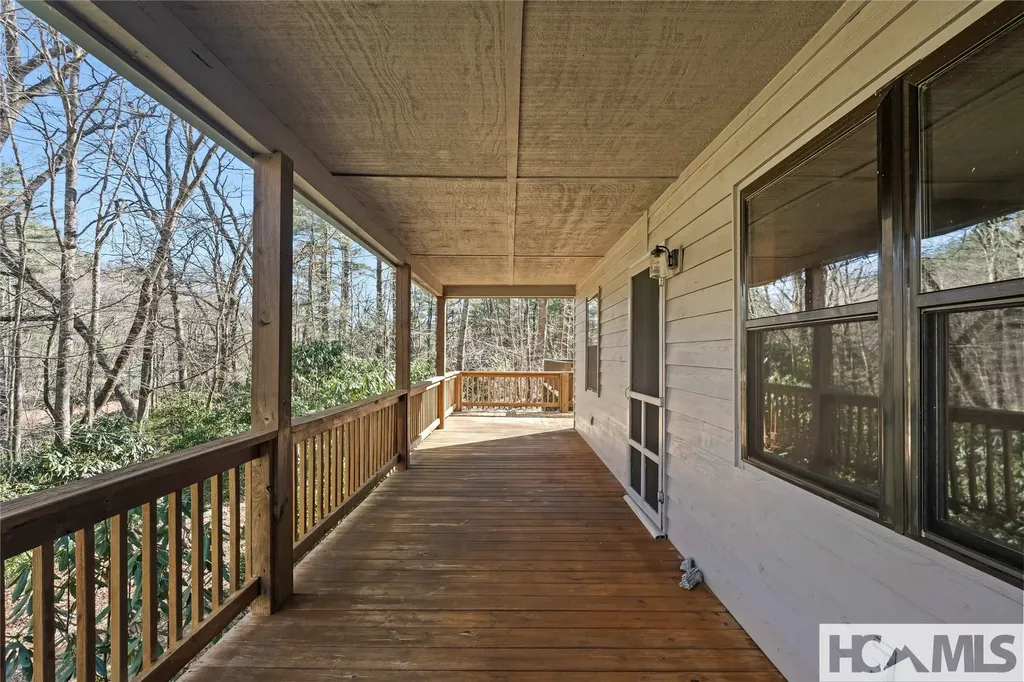 66 Jones Hollow Road Cullowhee NC 28723