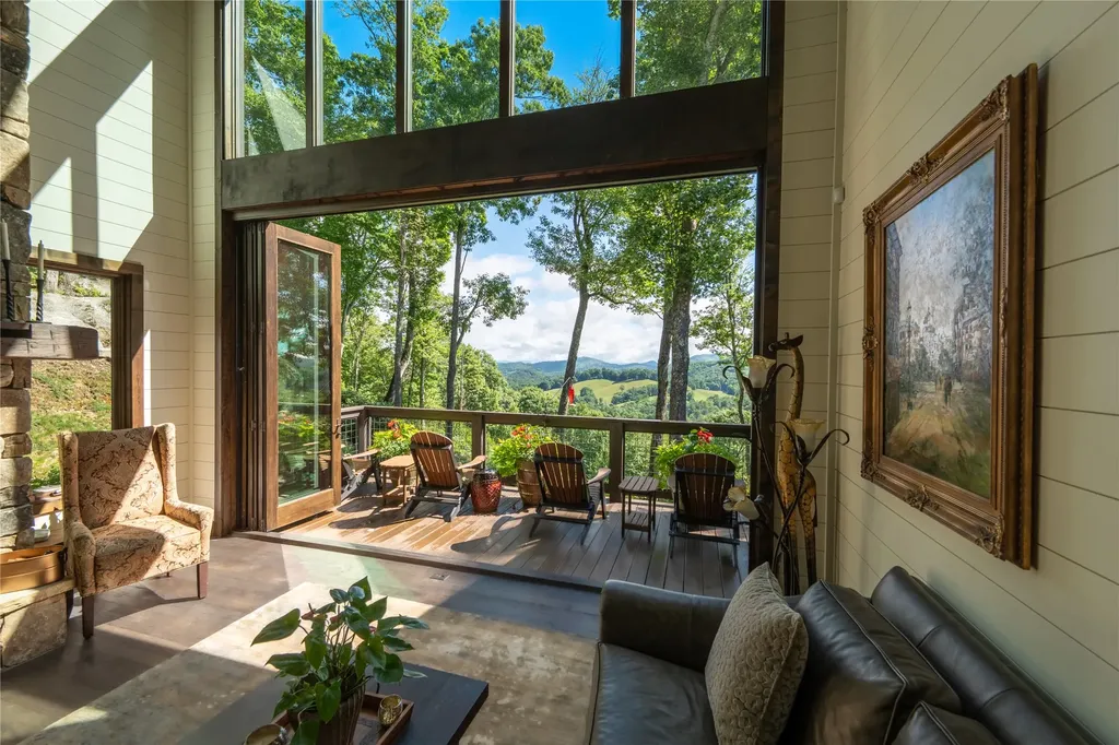 345 Center Ridge Road Cullowhee NC 28723