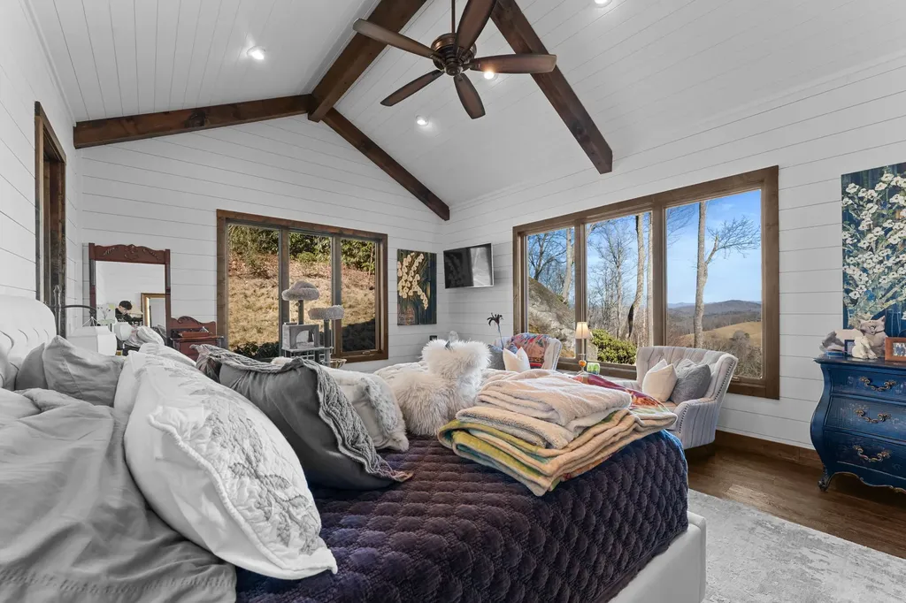 345 Center Ridge Road Cullowhee NC 28723