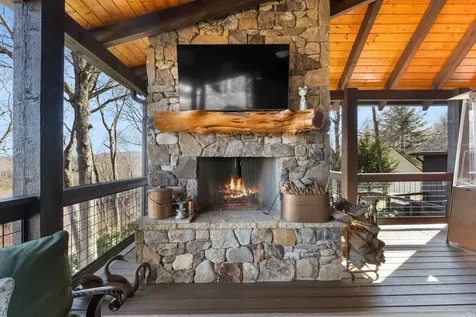 345 Center Ridge Road Cullowhee NC 28723