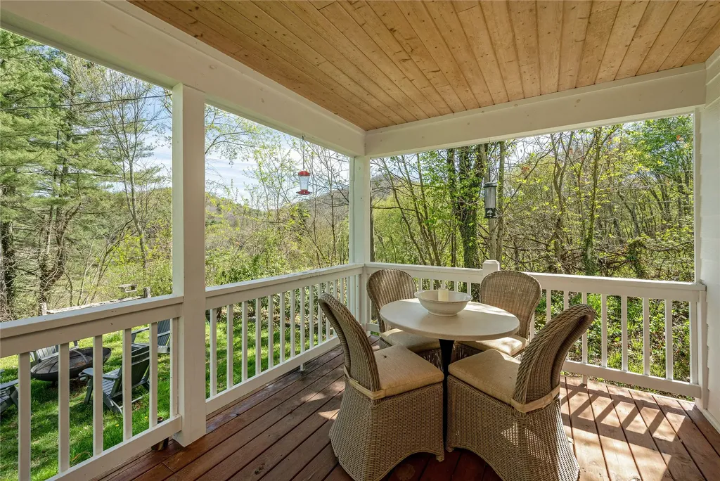 205 Blue Stone Trail Glenville NC 28736