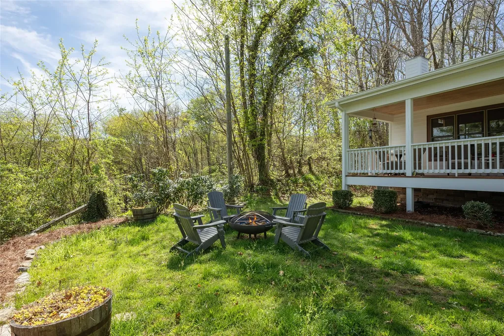 205 Blue Stone Trail Glenville NC 28736