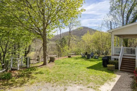 205 Blue Stone Trail Glenville NC 28736