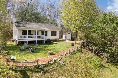 205 Blue Stone Trail Glenville NC 28736