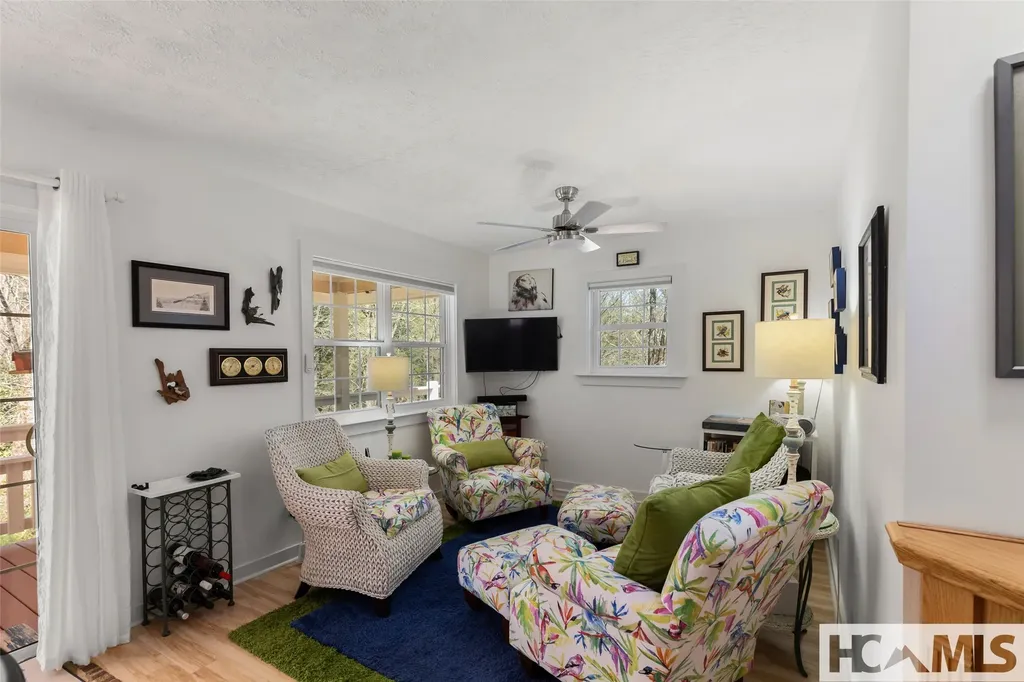 4411 Whiteside Cove Road Highlands NC 28741